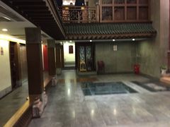 -梅龙镇酒家(南京西路总店)