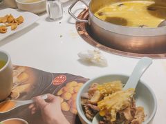-洪氏嗨捞·猪肚鸡火锅(阳光天地店)