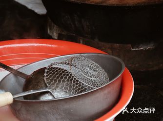 川西路上，不能错过的美味抄手