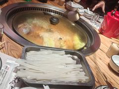 -山河屯铁锅炖鲜鹅·东北菜(开发区一店)