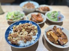 -红猪卤肉饭(大西洋美食城店)