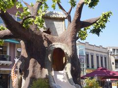 -王府井奥莱临潼小镇(临潼店)