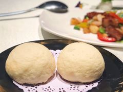 脆皮流沙包-皇朝会.经典传统粤菜(外滩店)