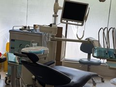 -上海仁爱医院口腔科 · 种植