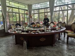 -二当家山庄(崮五路店)