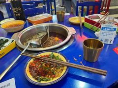 -马路边边火锅串串(观前街店)