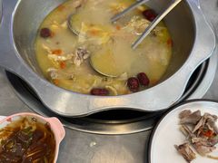 -光头药膳鸡(莱茵小镇店)