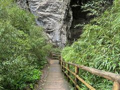 -龙水峡地缝景区