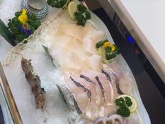 -左庭右院鲜牛肉火锅(金山万达店)