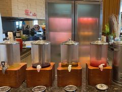 -亚龙湾希尔顿自助餐厅·海鲜·烧烤·沙滩BBQ·现场乐队