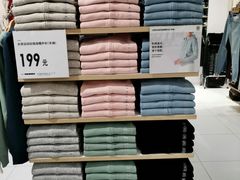 -优衣库(上海正大广场店)