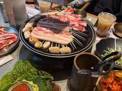 -草家酱蟹炭火烤肉店(珲春南路一店)