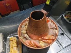 -马路牙子烧烤馄饨酒馆(望京店)