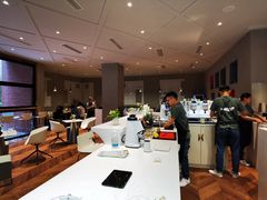 -潮一不贰·法式甜品·生日蛋糕·西式简餐(外滩店)