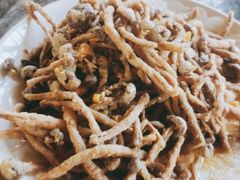 -堤边美食