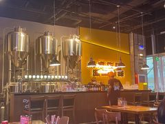 -HUZI虎滋精酿餐吧(京西大悦城店)
