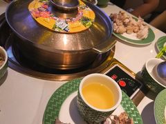 -润园四季椰子鸡火锅(卓越INTOWN店)
