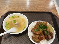 -猪脚洪隆江猪脚饭