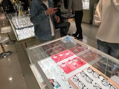 -宝岛眼镜(群光广场店)