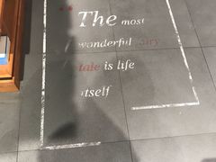 -西西弗书店&矢量咖啡(凯德晶萃广场店)