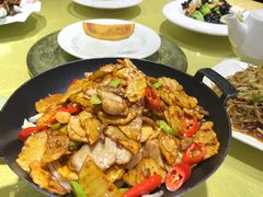 -白鹿苑蒙餐(鄂温克宾馆店)