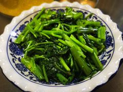 炒空心菜-广迎居老正兴菜馆