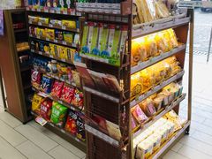 -全家便利店(兴贤路店)