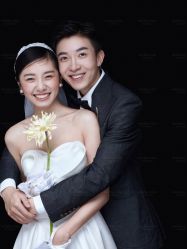 -青禾蒙娜丽莎婚纱摄影(武汉总店)