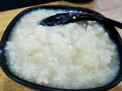 皮蛋瘦肉粥-吃不亏特色包子(三峡广场店)
