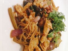 -拿渡·水煮鱼麻辣香锅(王府井奥莱·香江小镇店)