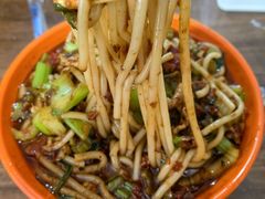 -玲玲米粉·新疆现炒米粉(大十字总店)