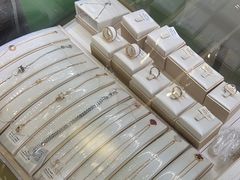 -海星奢选二手奢侈品手表包包鉴定回收寄卖(墨玉南路店)