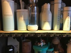 零售区-星巴克(武康路店)