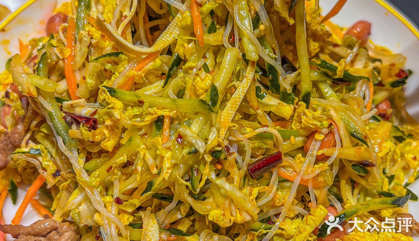 在杭州的东北银入冬仪式感就是铁锅炖大鹅啊