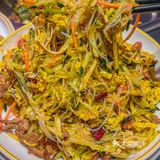 在杭州的东北银入冬仪式感就是铁锅炖大鹅啊