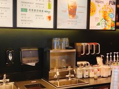 -星巴克(杭州西湖银泰1F店)