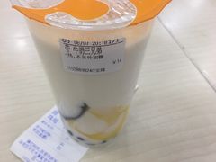 牛奶三兄弟-CoCo都可(宝龙店)