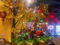 -老滇山寨•云南特色菜•地方菜•民族风情歌舞表演(金碧店)