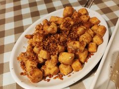 -新大咀港式茶餐厅(宝山万达店)
