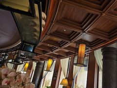 -八府香鸭·啫啫煲(华山路店)