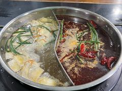 -重庆故事姊妹老火锅(财经学院店)