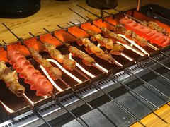 会自己转的烧烤炉-悦屋老板娘的烤肉店(紫薇田园店)