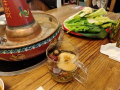 -毛辣果·贵州红酸汤牛肉火锅(西单店)