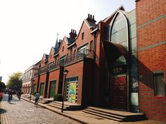 -钟书阁(松江泰晤士小镇店)