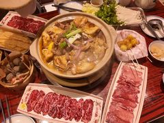 -沙胆彪炭炉牛杂煲(上海日月光广场店)