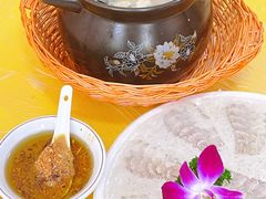 -官塘陈记鱼生·潮汕砂锅粥·牛肉火锅(潮枫路总店)