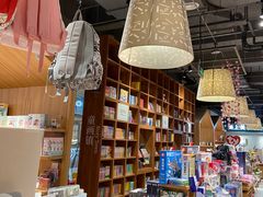 -百新书局(尚悦湾店)