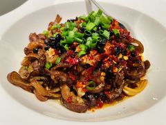 浏阳茶油蒸腊肠-坛宗剁椒鱼头(河西王府井店)