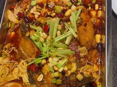 -靠山屯东北农家菜(八龙桥雅苑店)