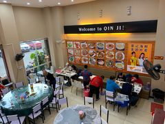 -覃记海鲜美食餐厅